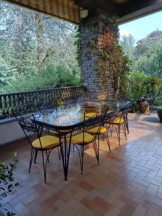 Apartment Chez Queen B&B Lurate Caccivio